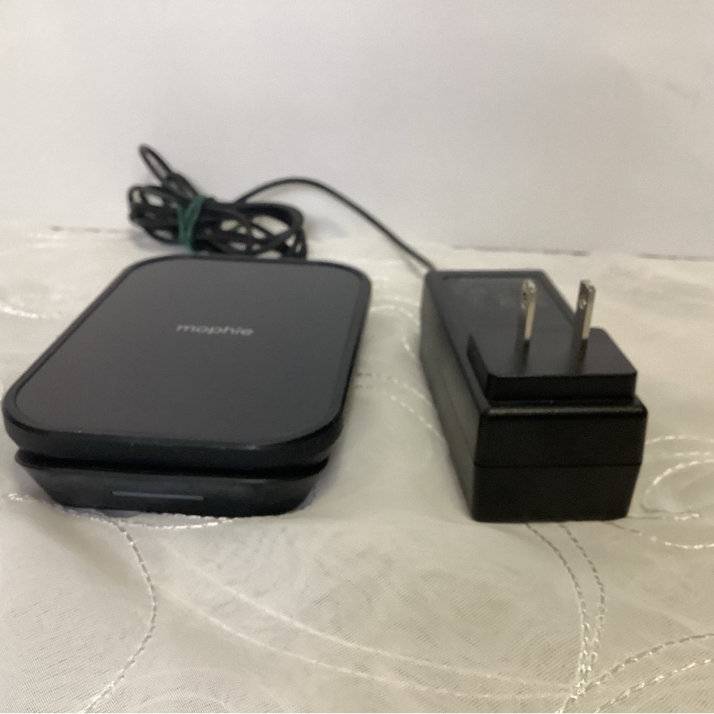 Mophie Wireless Charging Stand Qi 10 Device Charge For Mobile Phones